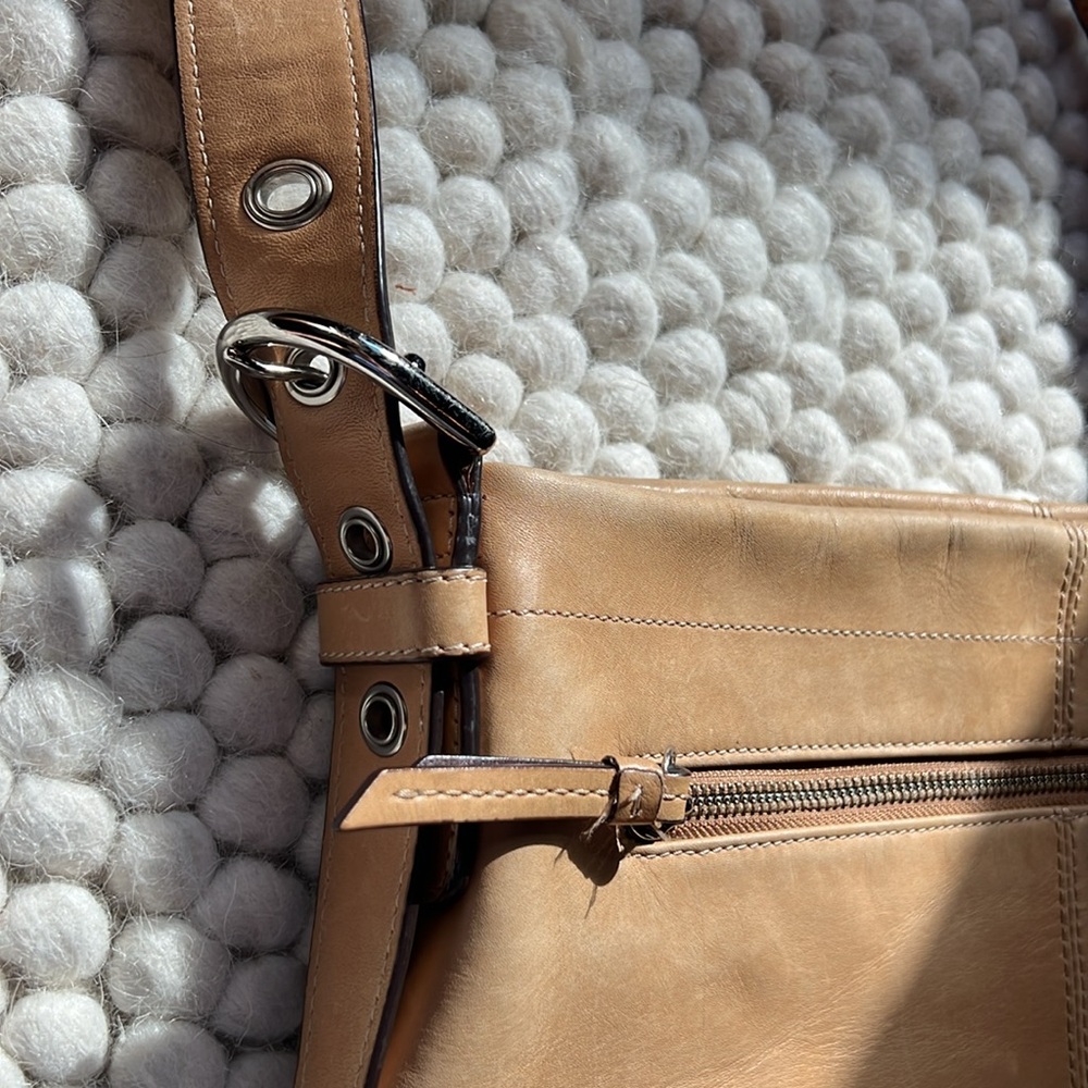 COACH Hobo Bag Tan Camel Leather Buckles Straps Vintage - Picture 14 of 14